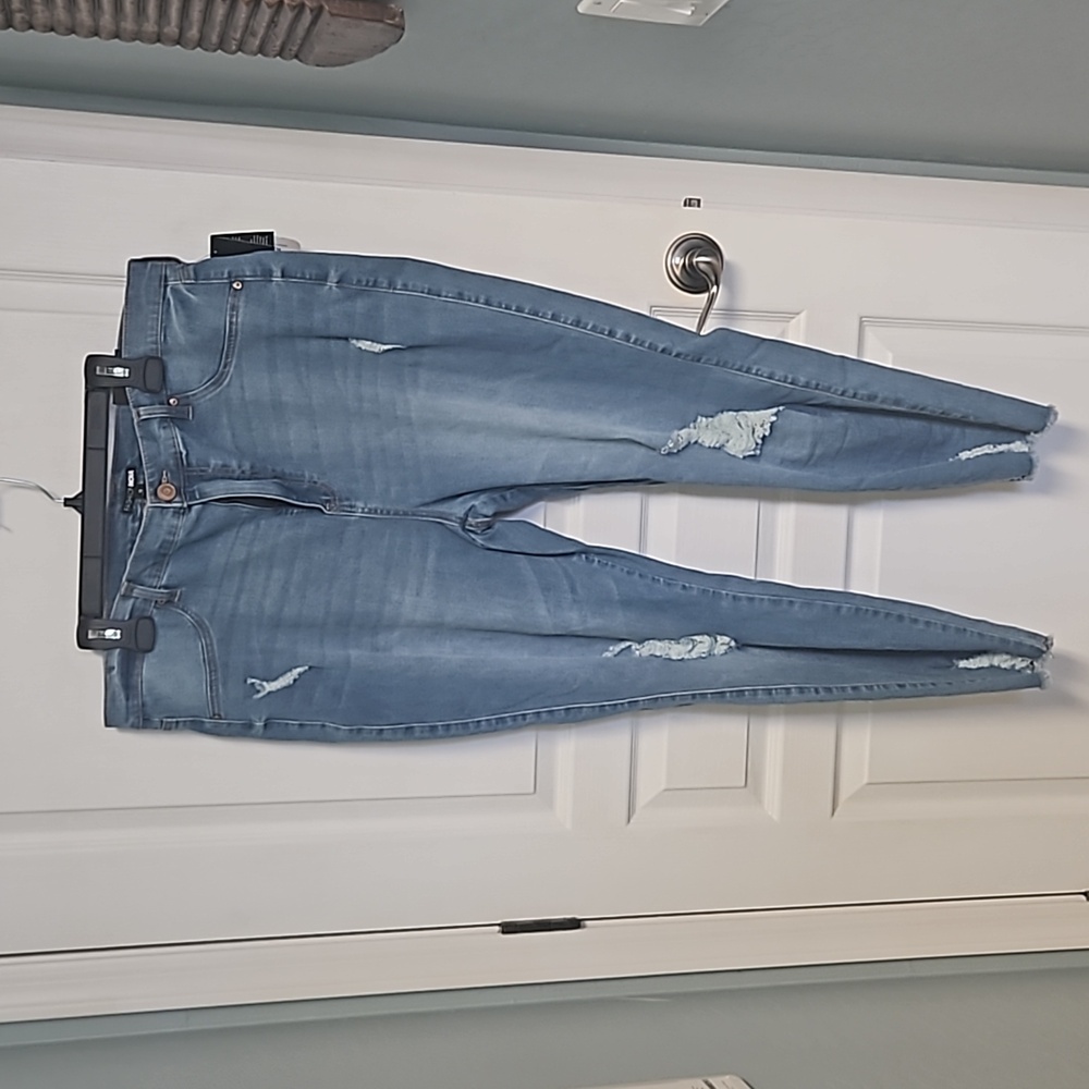 FASHION Nova Kaitlyn Sculpting Skinny Distressed Jeans - Women's 18